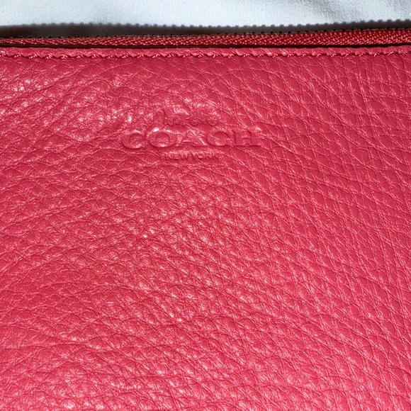COACH Double Zip Wristlet in Pink Fuchsia Pebbled Leather F66505 - Picture 3 of 13